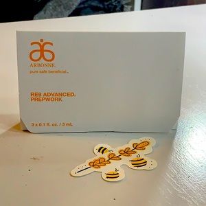 sample kit with cleaning-hydrating-SPF 30